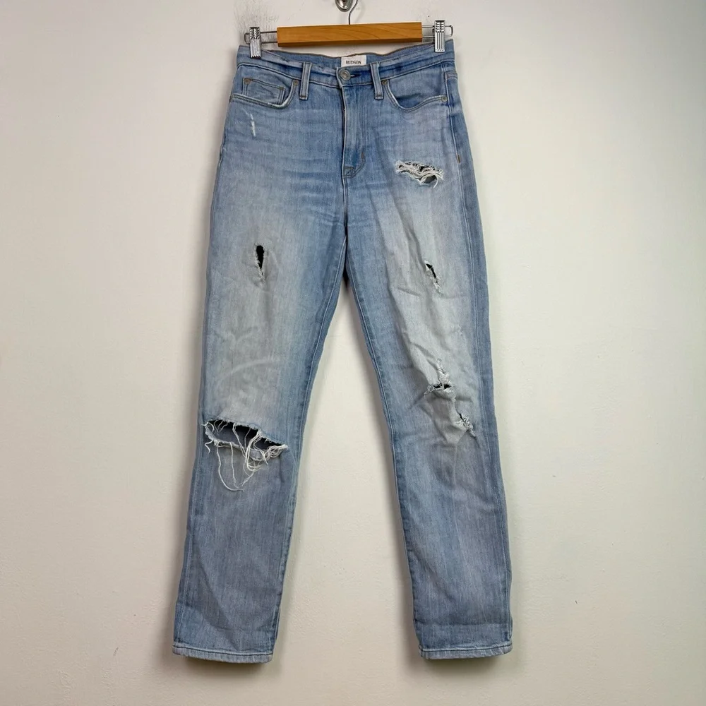 Hudson Jeans Zoey High Rise Straight Size
24 Ripped Distressed - Picture 2 of 8